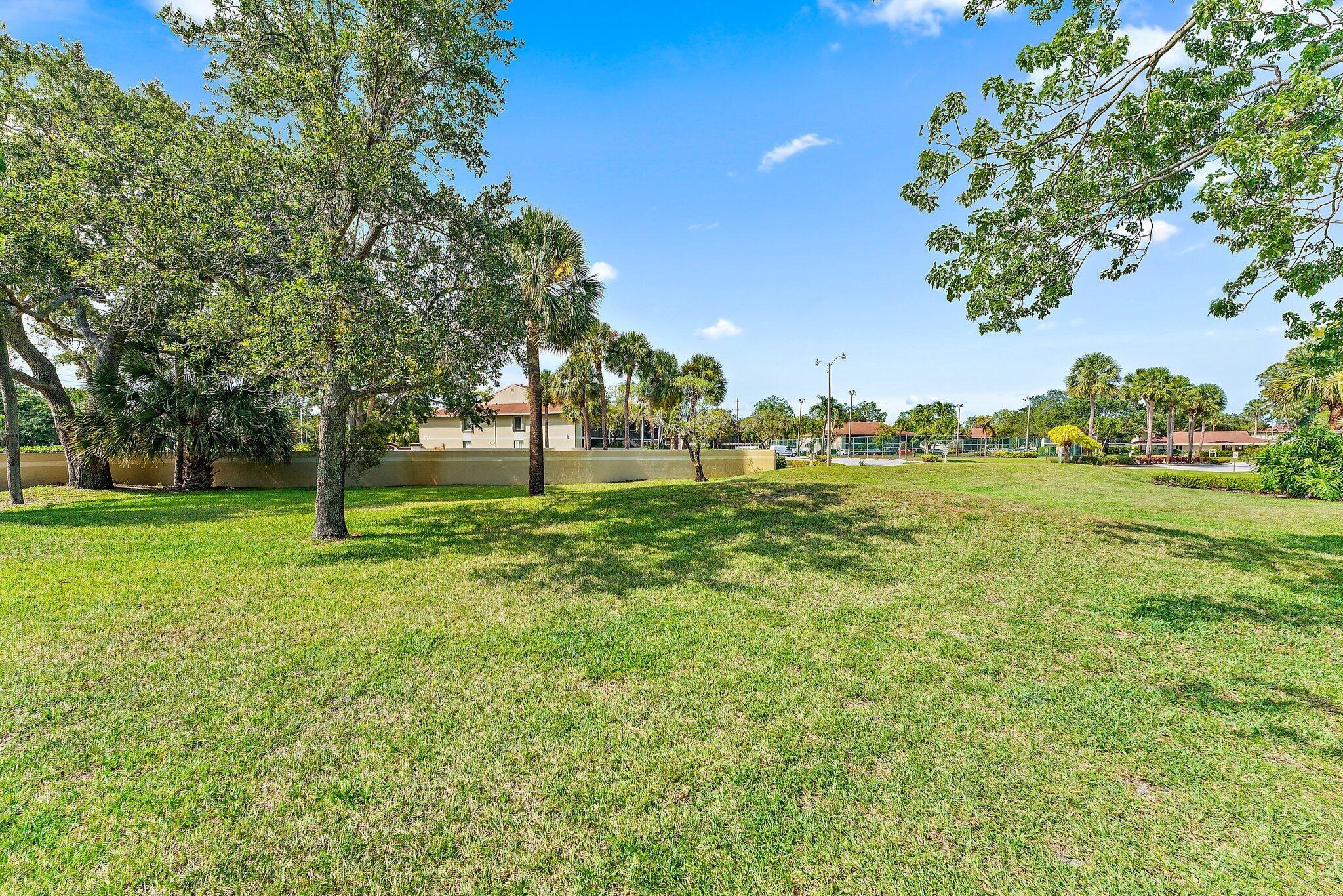 6524 Chasewood Drive Unit: C