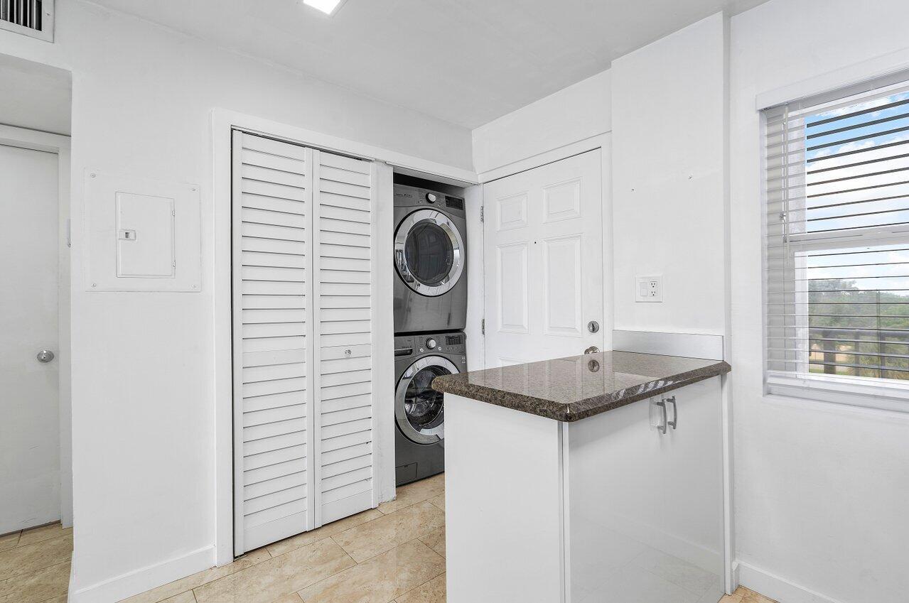 2108 S Cypress Bend Drive Unit: 406
