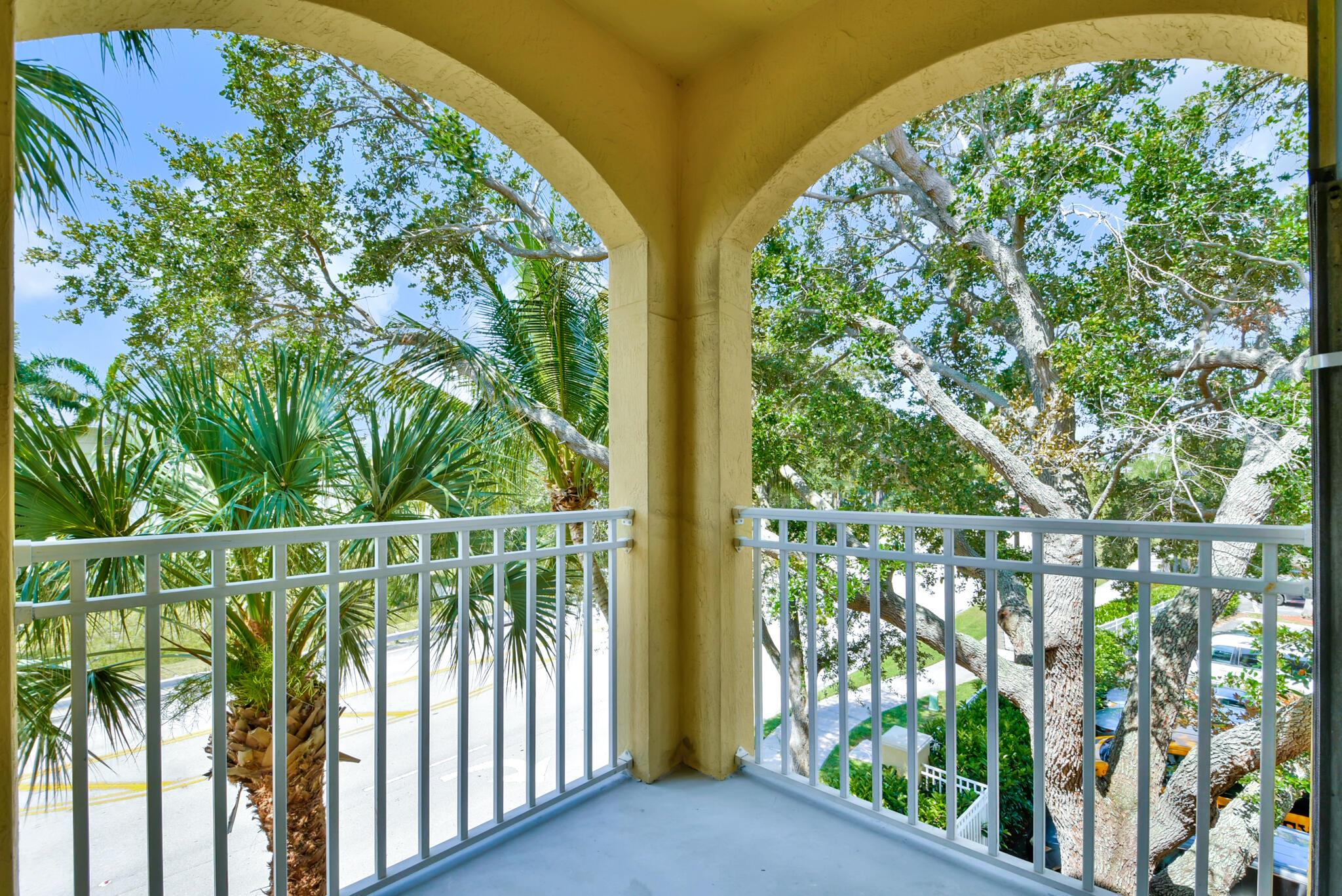 11026 Legacy Drive Unit: 302