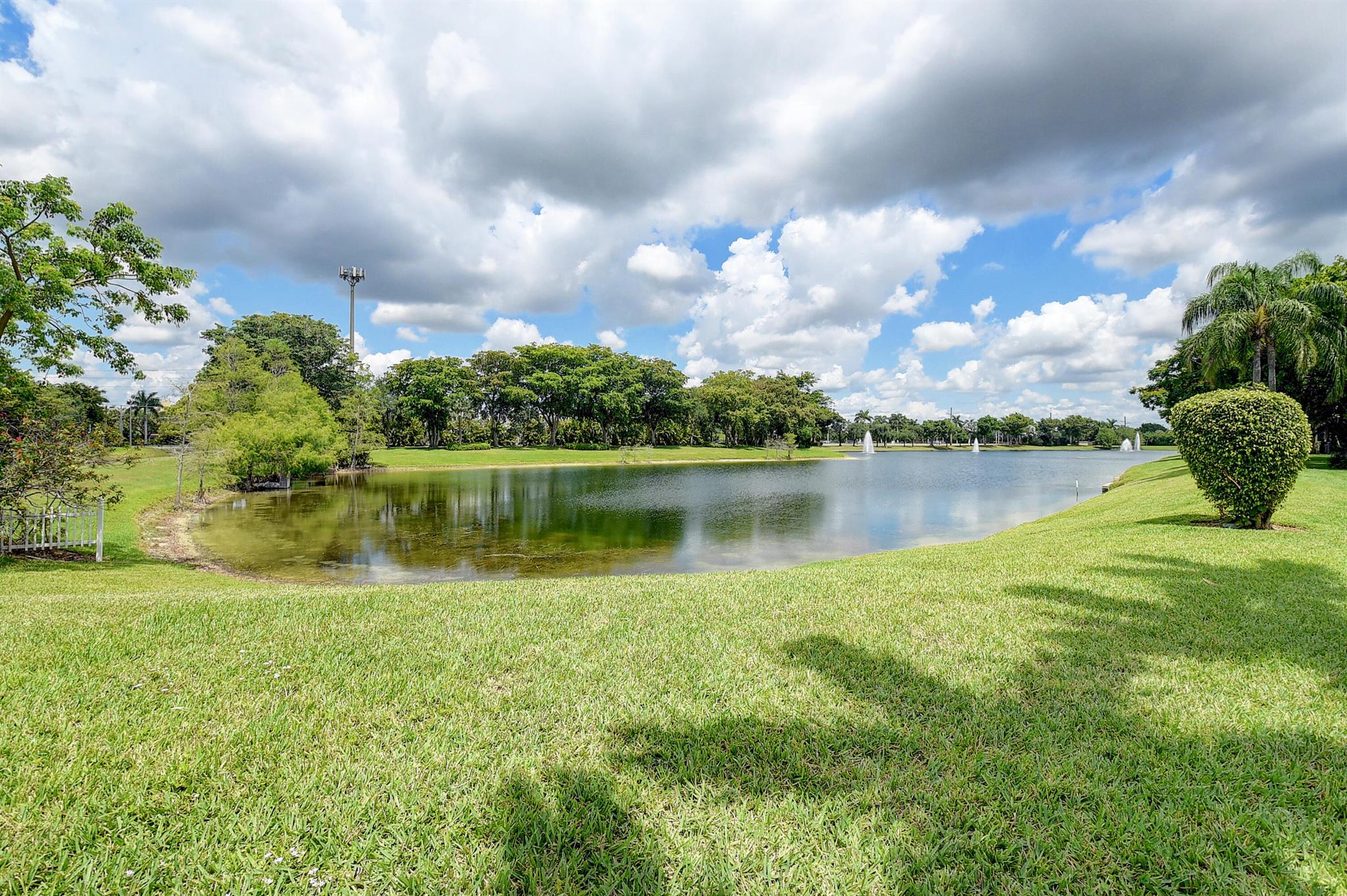 6654 Villa Sonrisa Drive Unit: 411