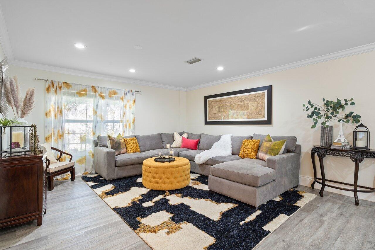 6232 NW 38th Drive
