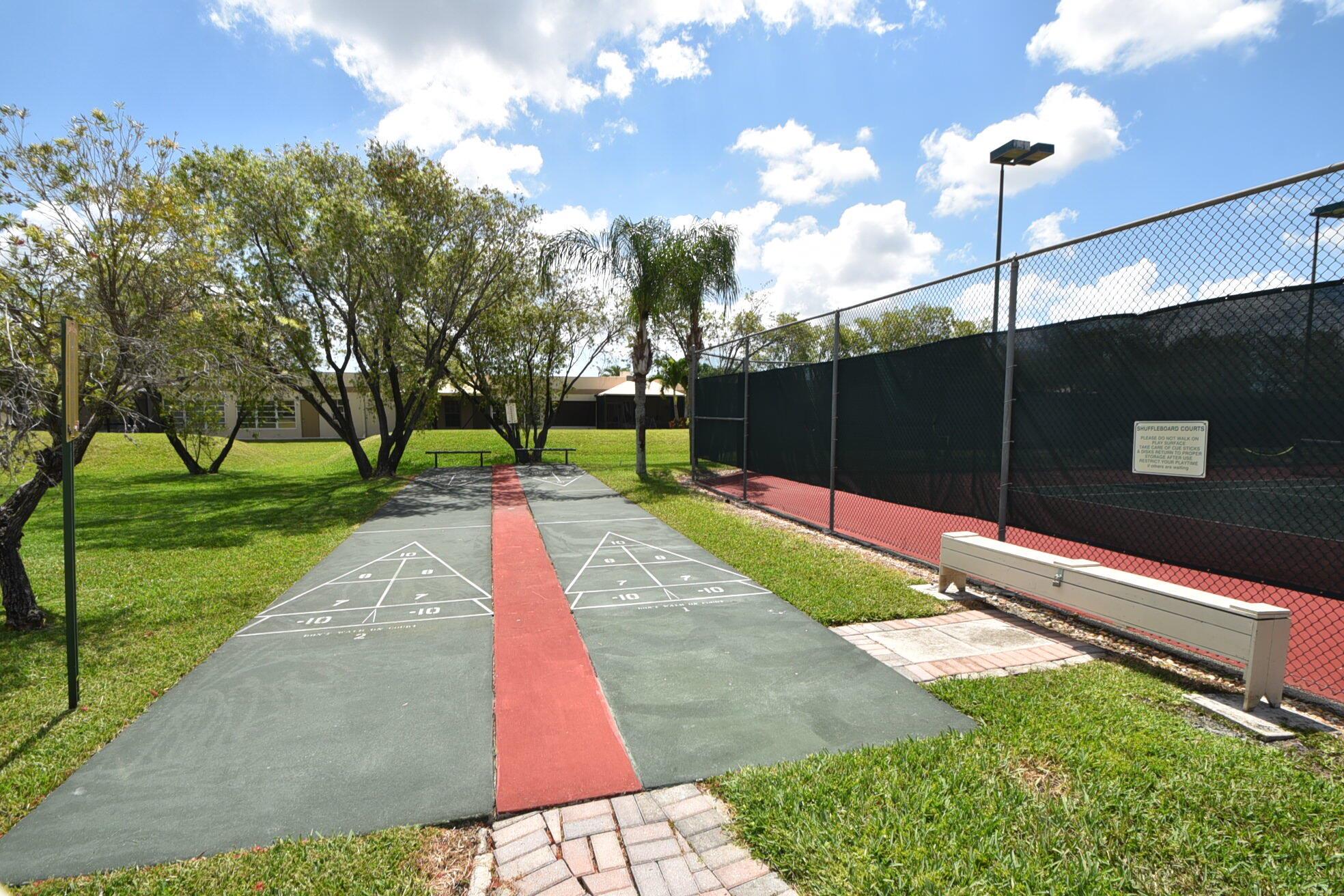 9335 Flynn Circle Unit: 4