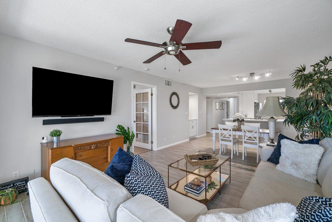 440 NW 67th Street Unit: H106