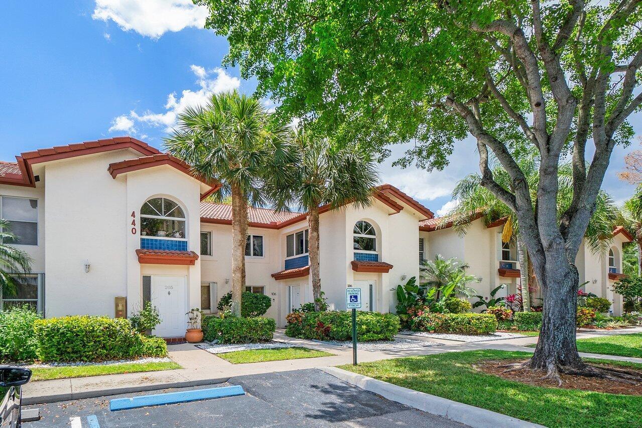 440 NW 67th Street Unit: H106