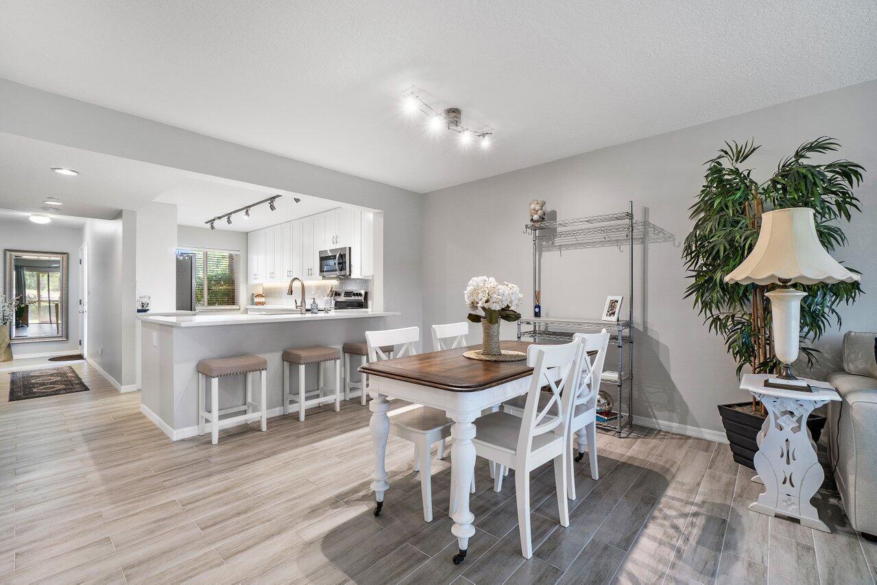 440 NW 67th Street Unit: H106