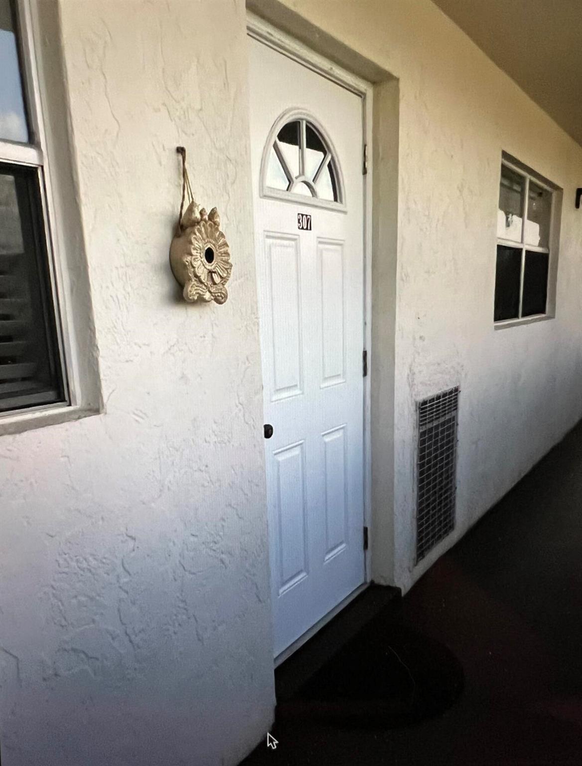 9855 Sandalfoot Boulevard Unit: 307