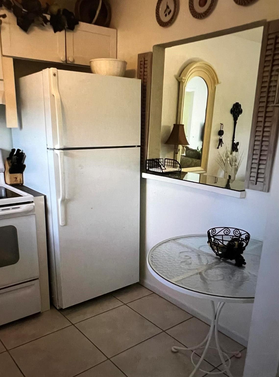 9855 Sandalfoot Boulevard Unit: 307