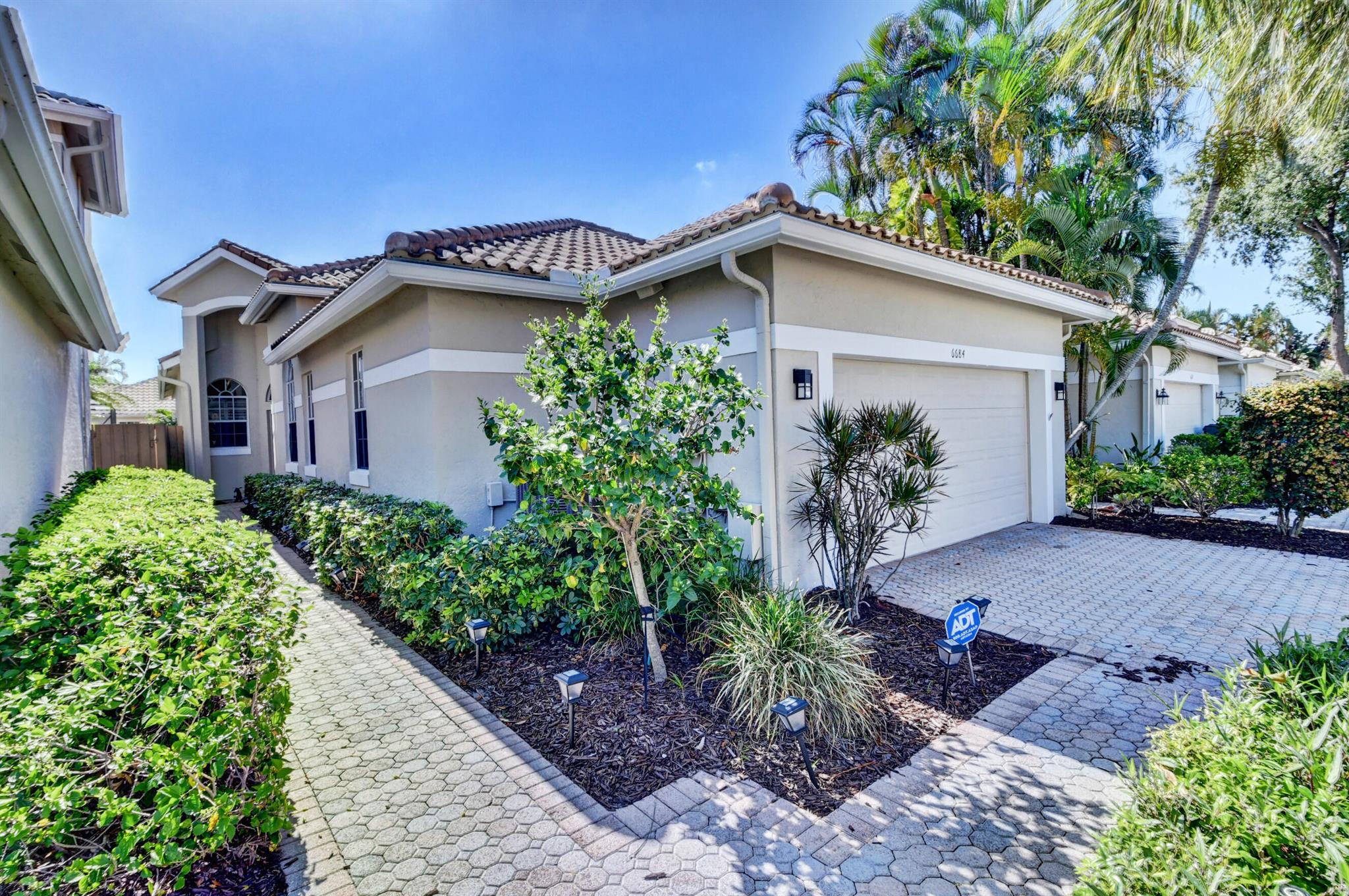 6684 NW 25th Avenue