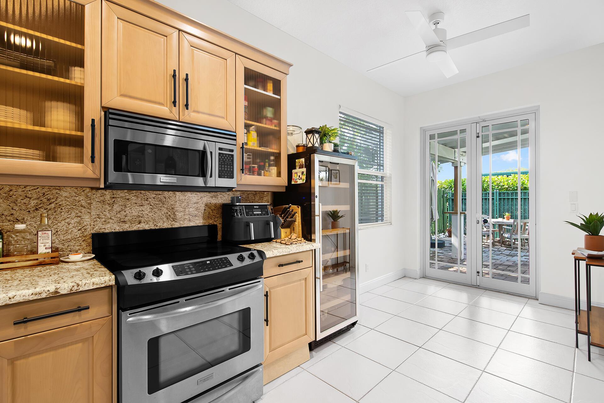 1108 SE 4th Avenue Unit: 1108