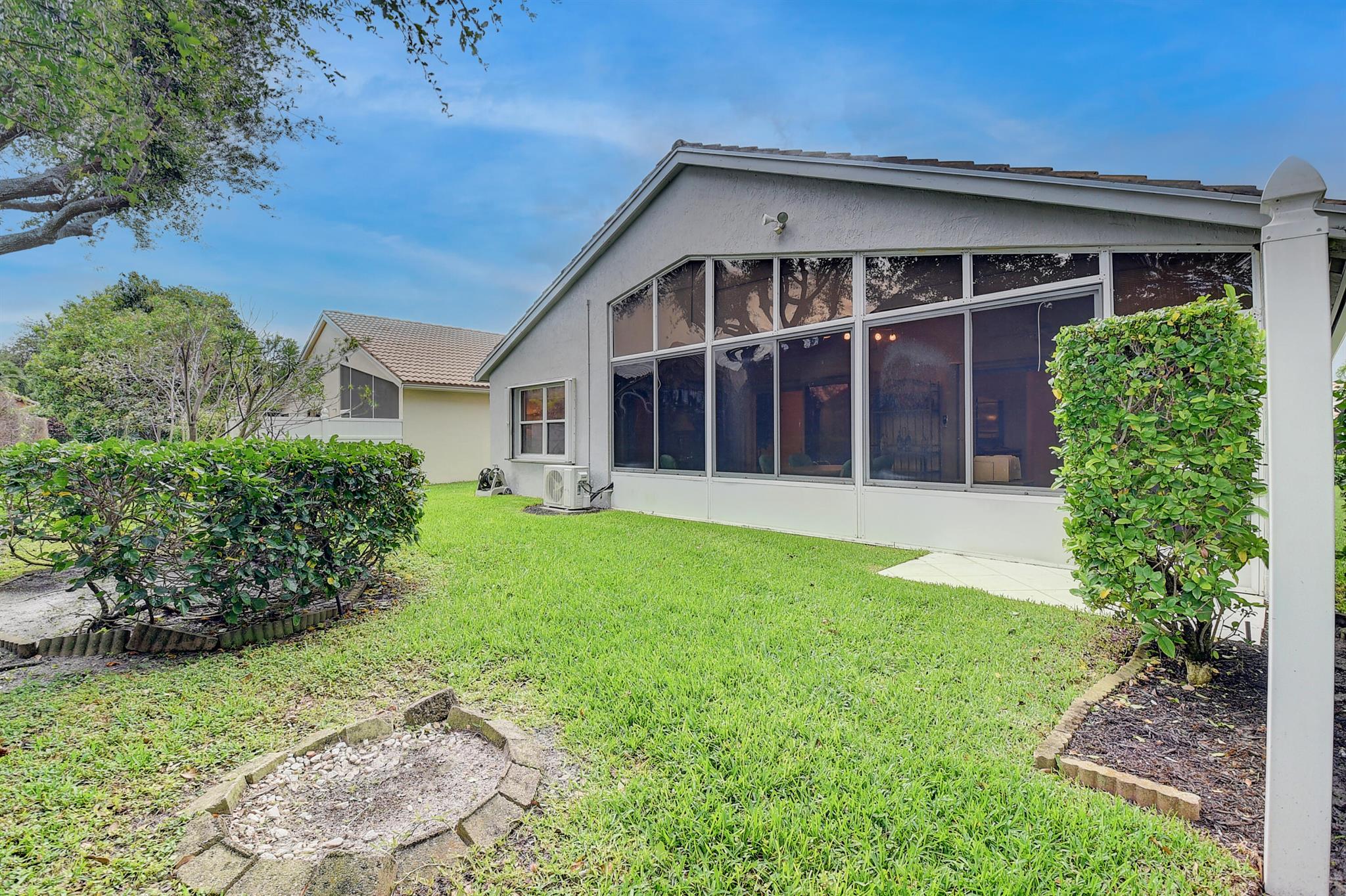 10537 Sunset Isles Court Unit: 1
