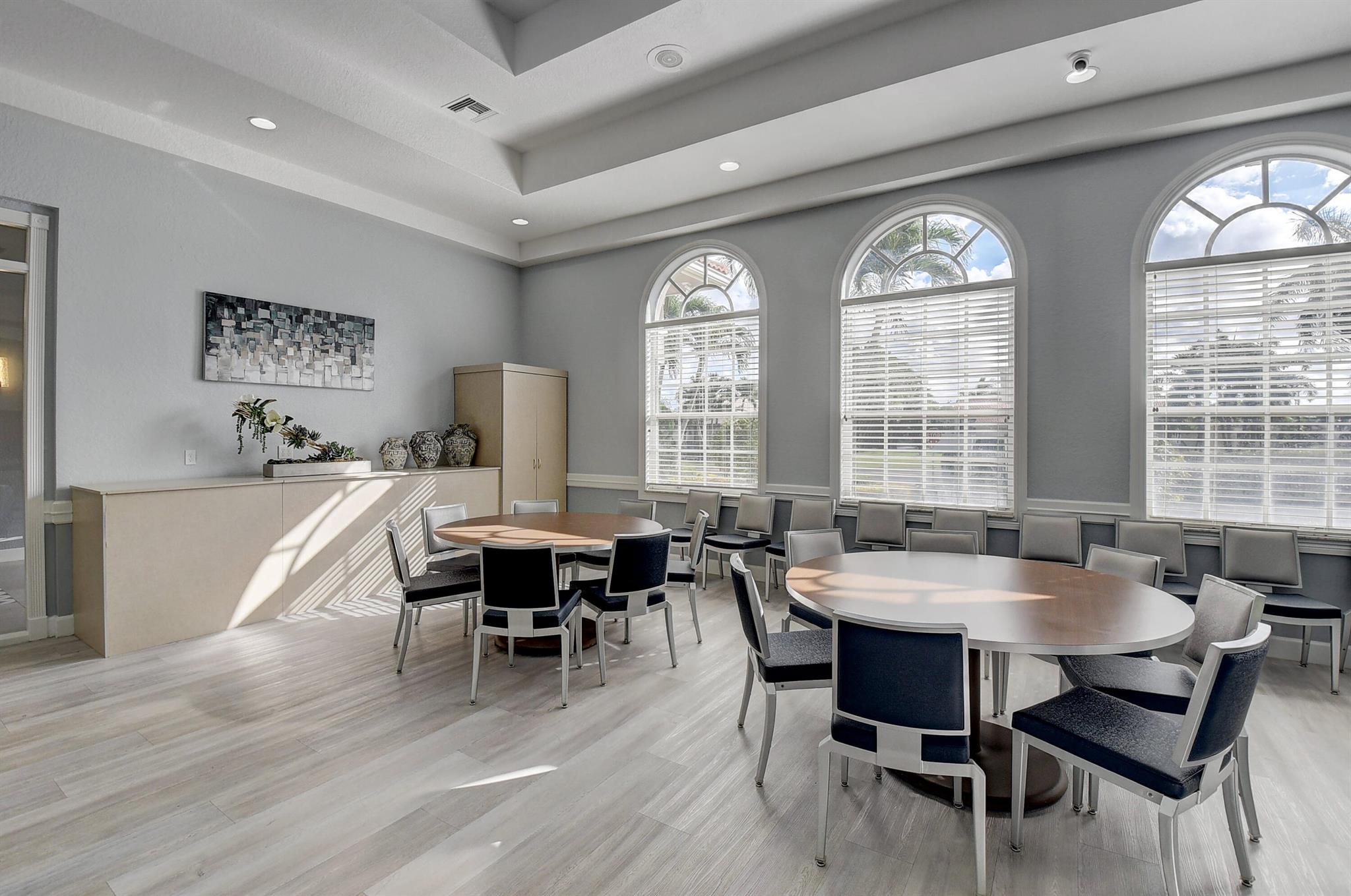 10537 Sunset Isles Court Unit: 1