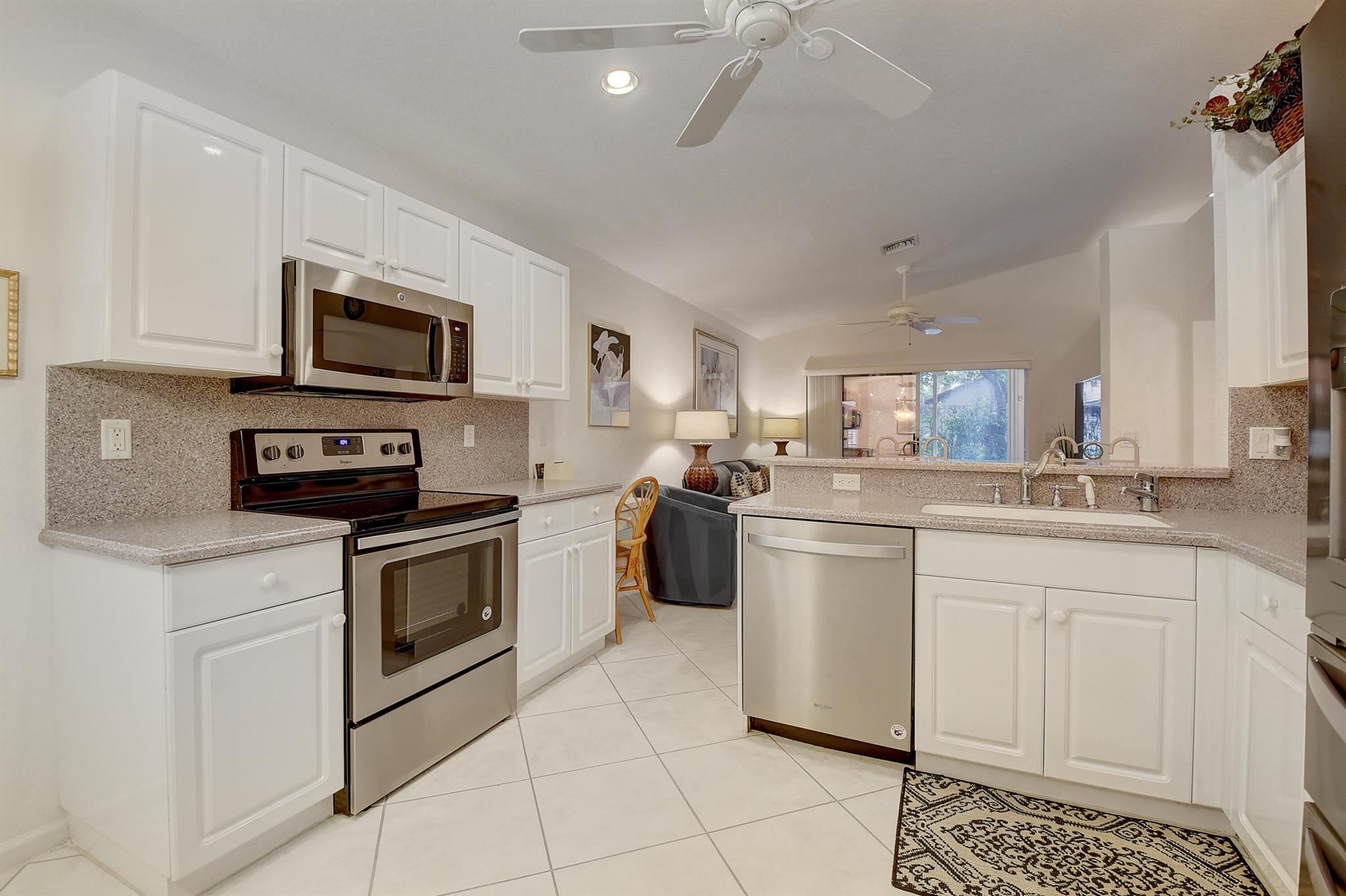 10537 Sunset Isles Court Unit: 1