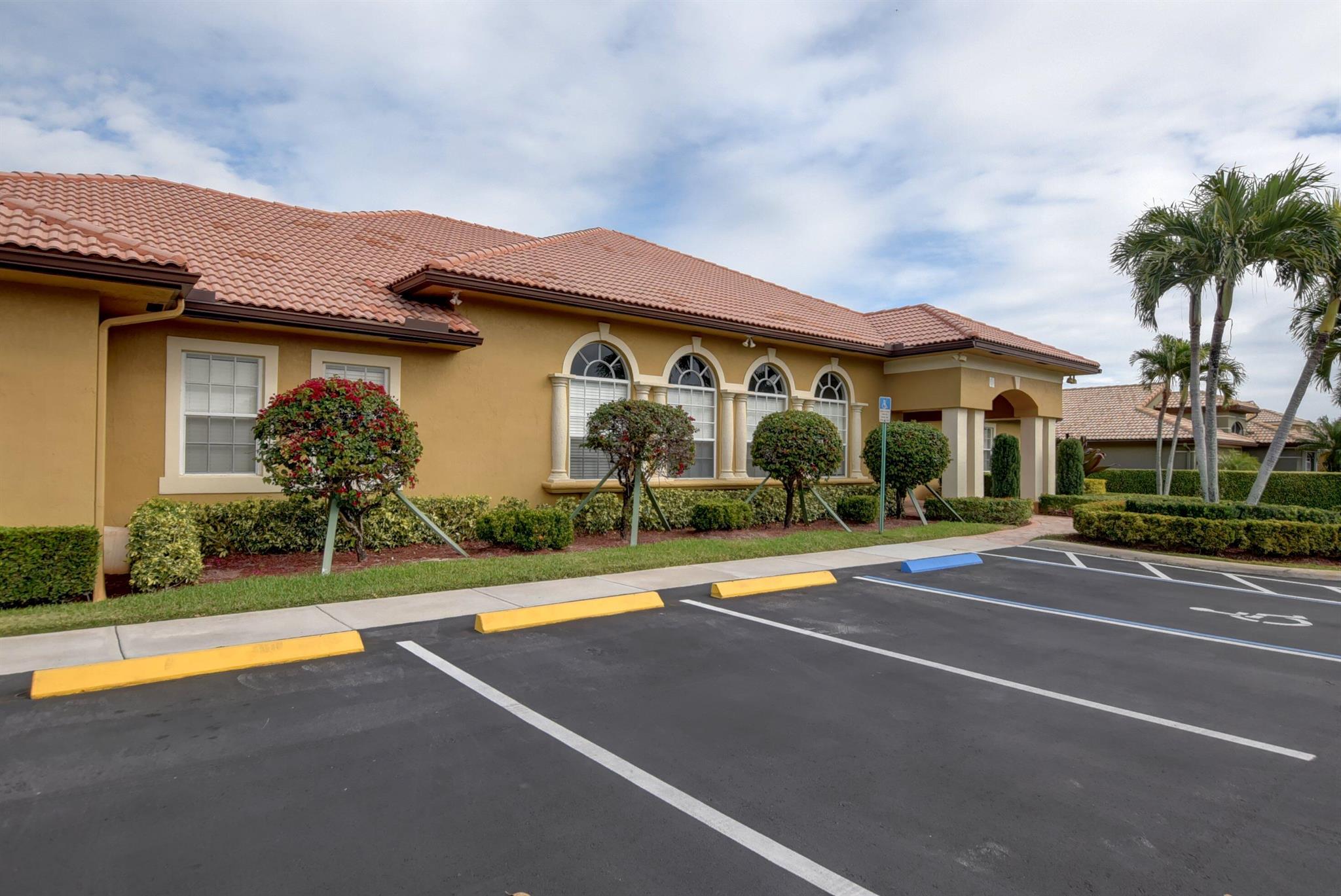 10537 Sunset Isles Court Unit: 1