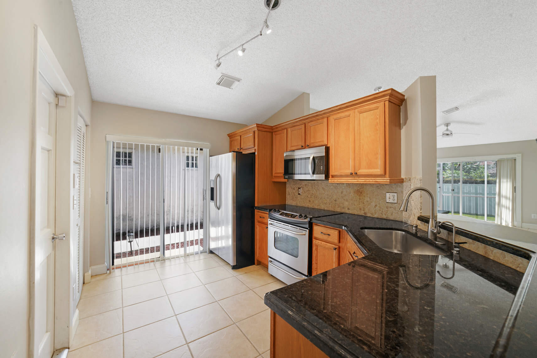 200 NW 75 Ter Terrace