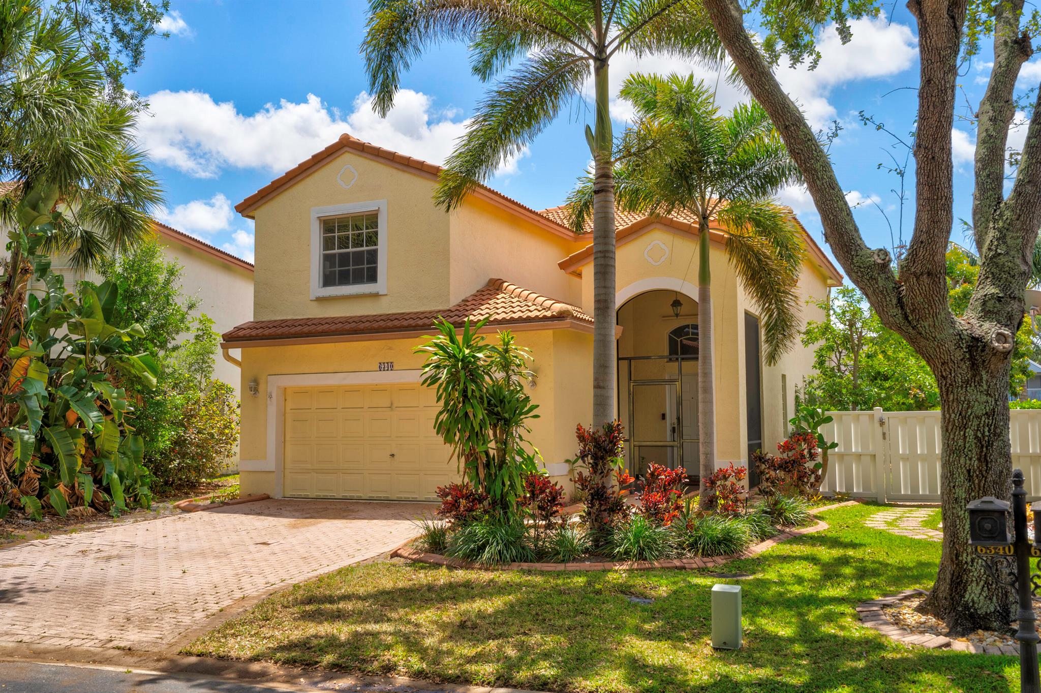 6340 NW 38th Drive