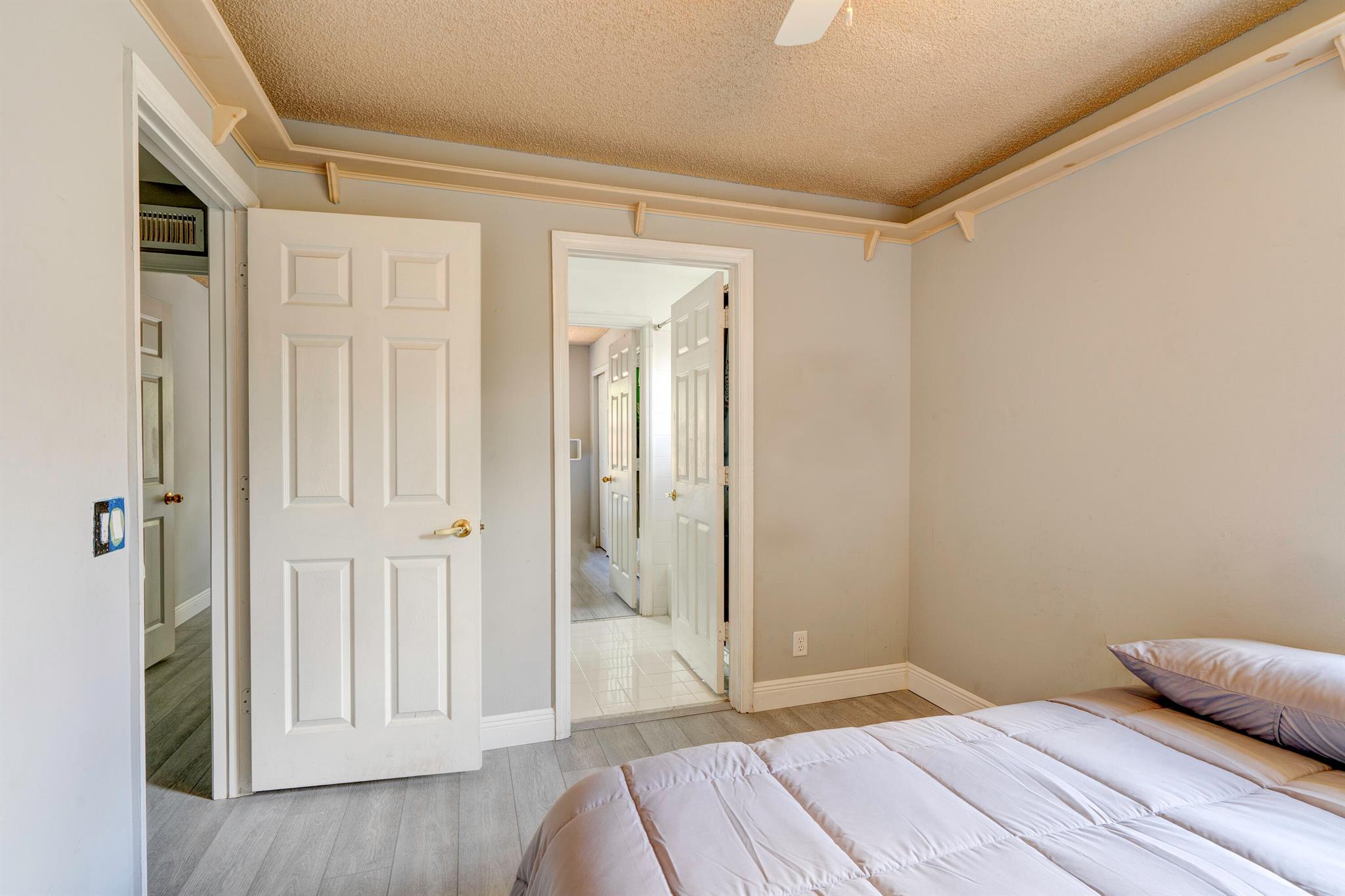 6340 NW 38th Drive