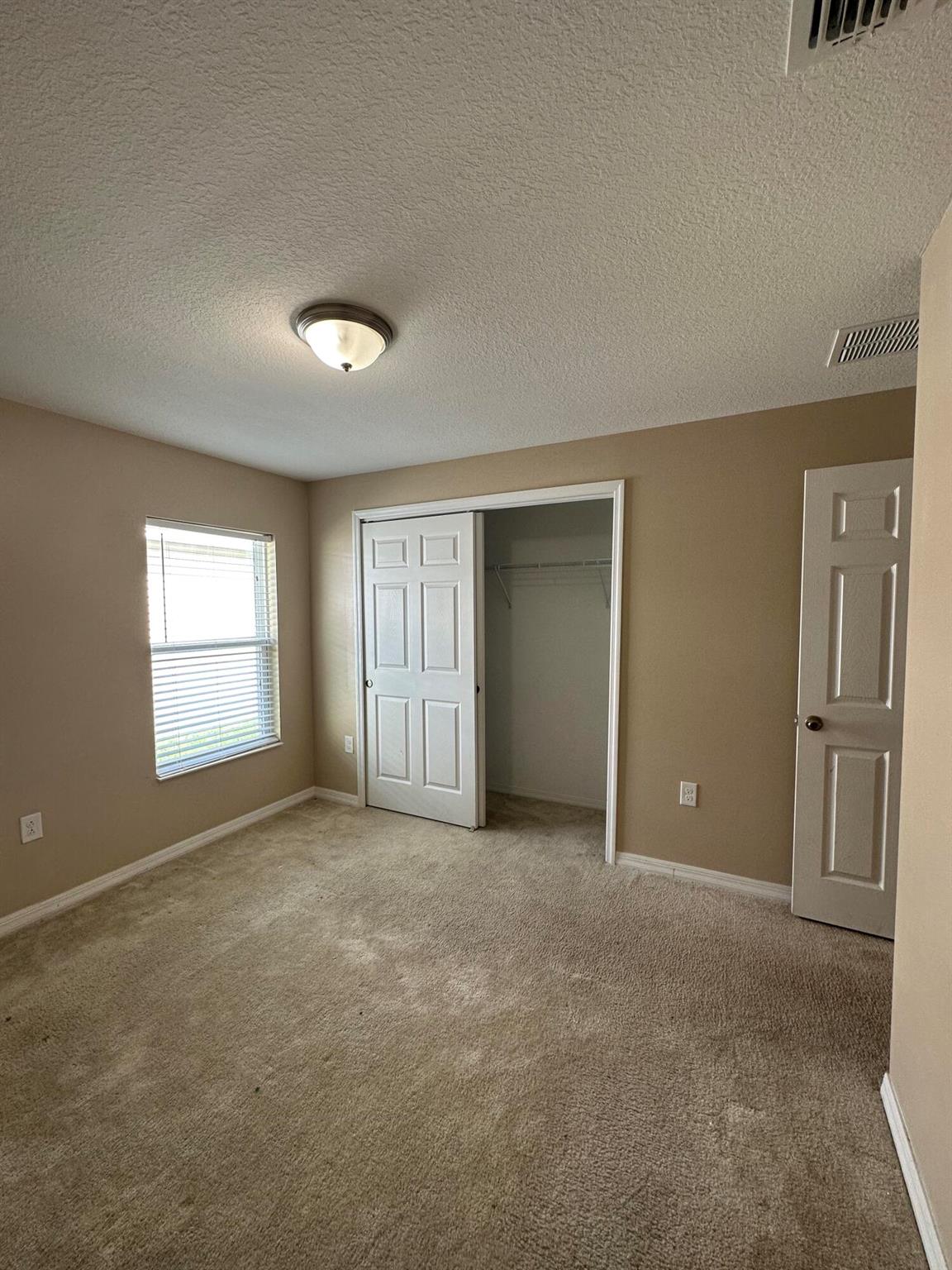 5475 NW Pine Trail Circle