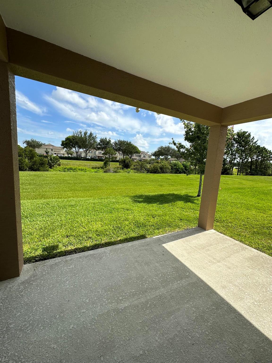 5475 NW Pine Trail Circle