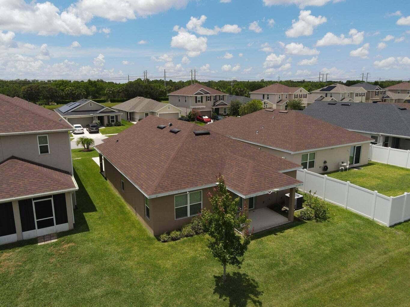 5475 NW Pine Trail Circle