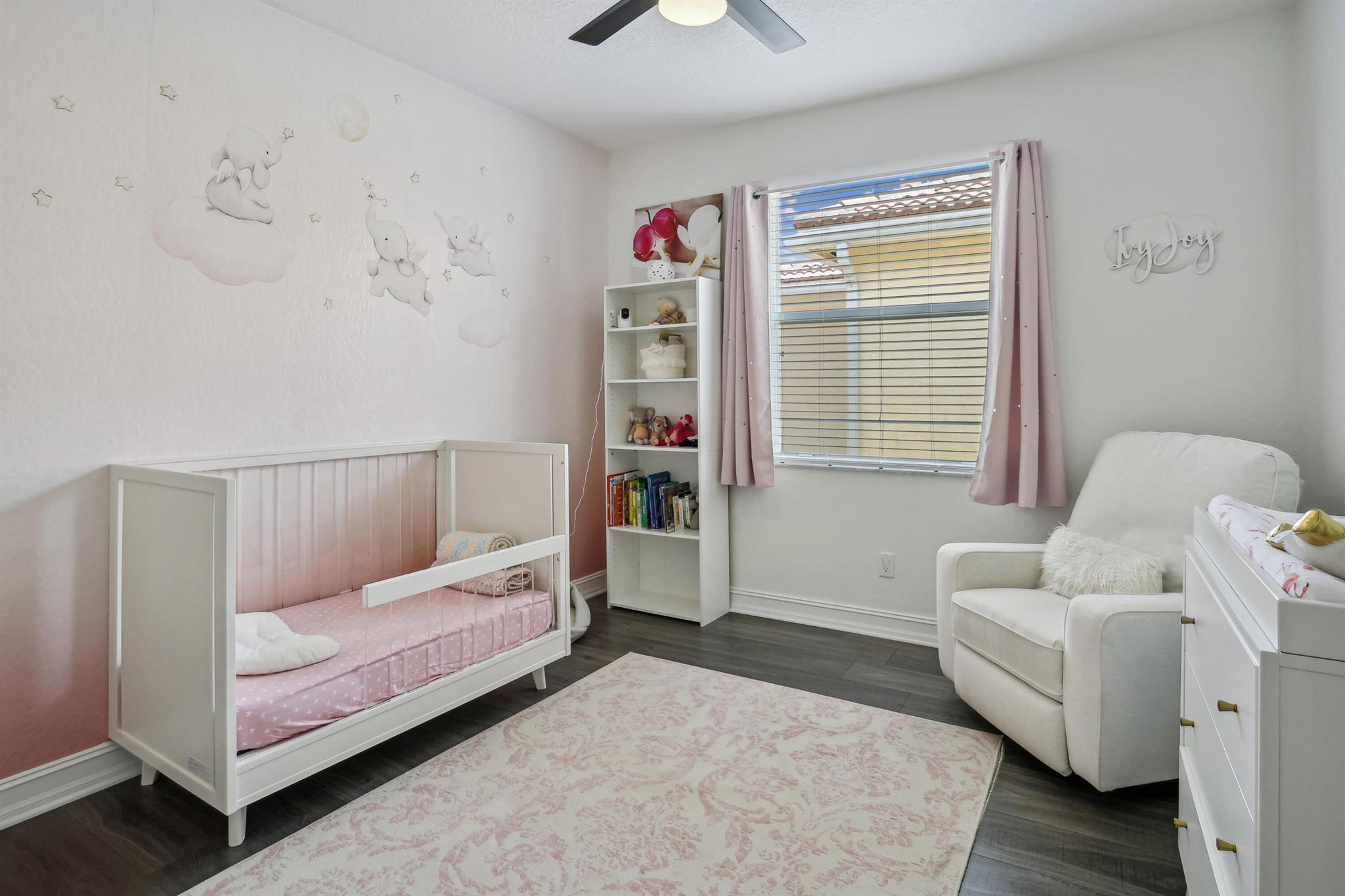 8586 Shallowbrook Cove