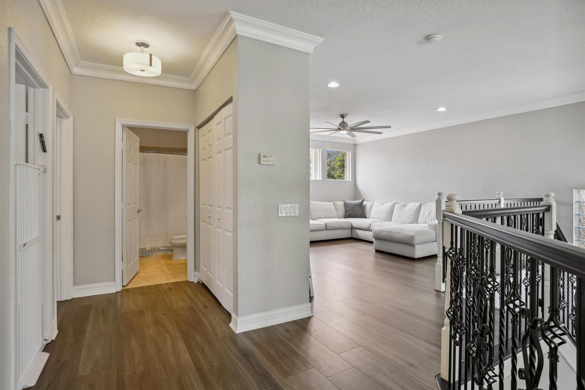 8586 Shallowbrook Cove