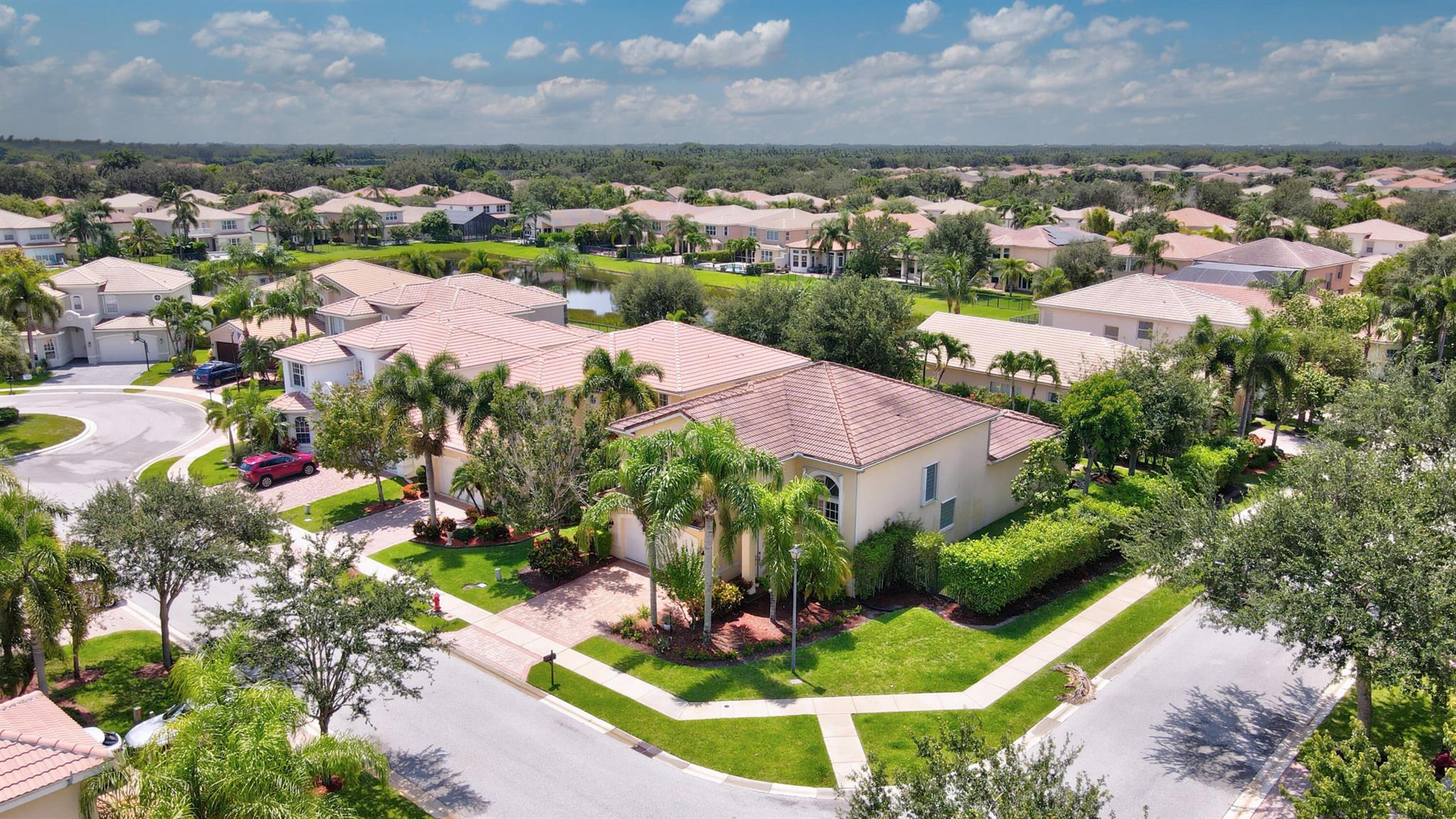 8586 Shallowbrook Cove