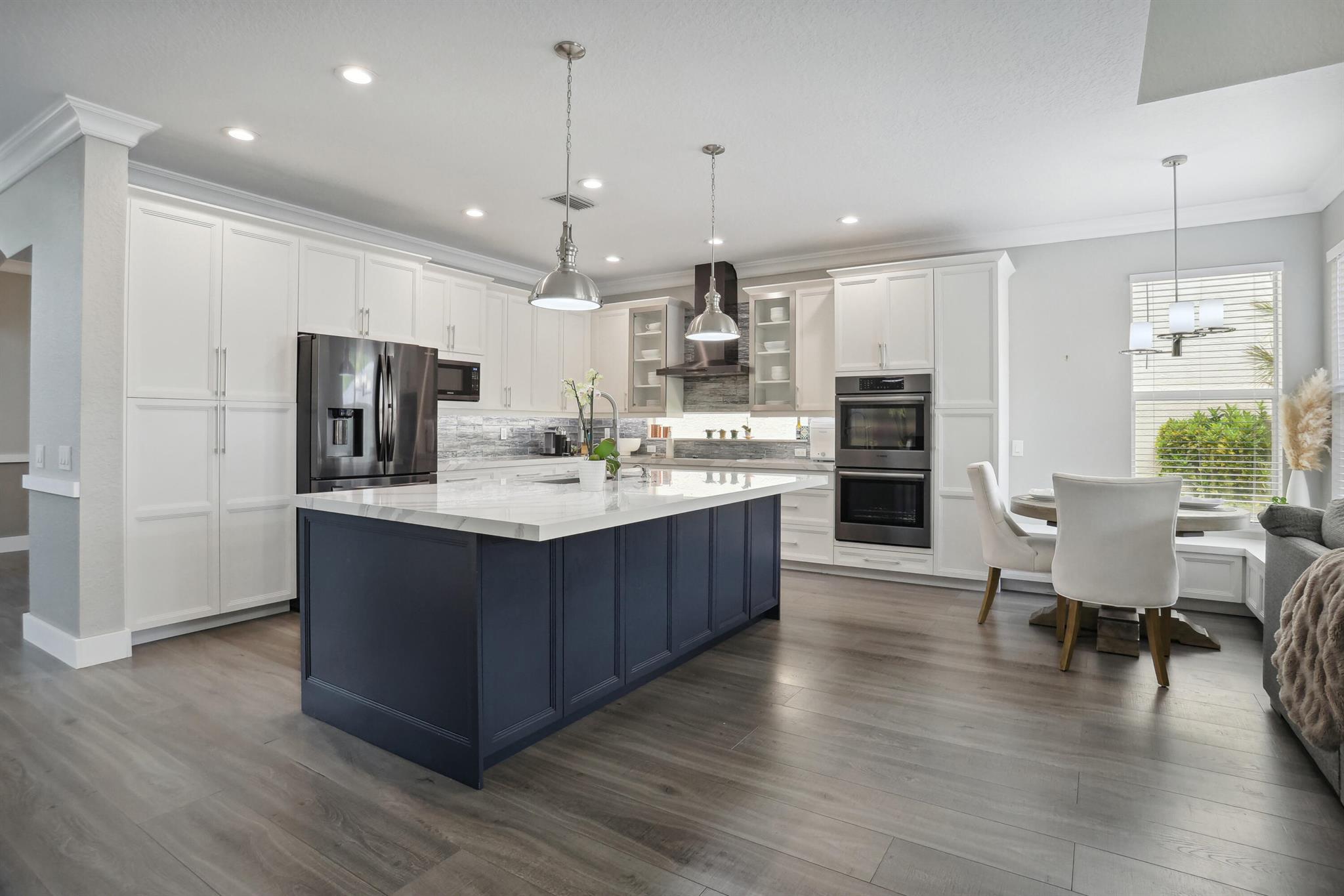 8586 Shallowbrook Cove