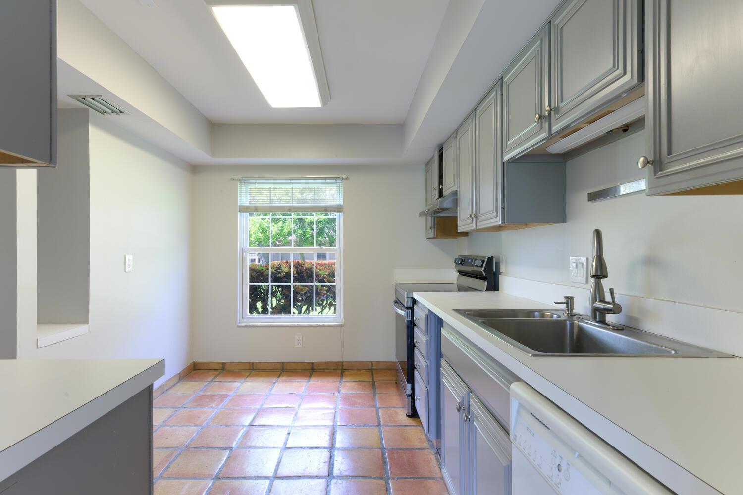 9129 SE Riverfront Terrace Unit: I