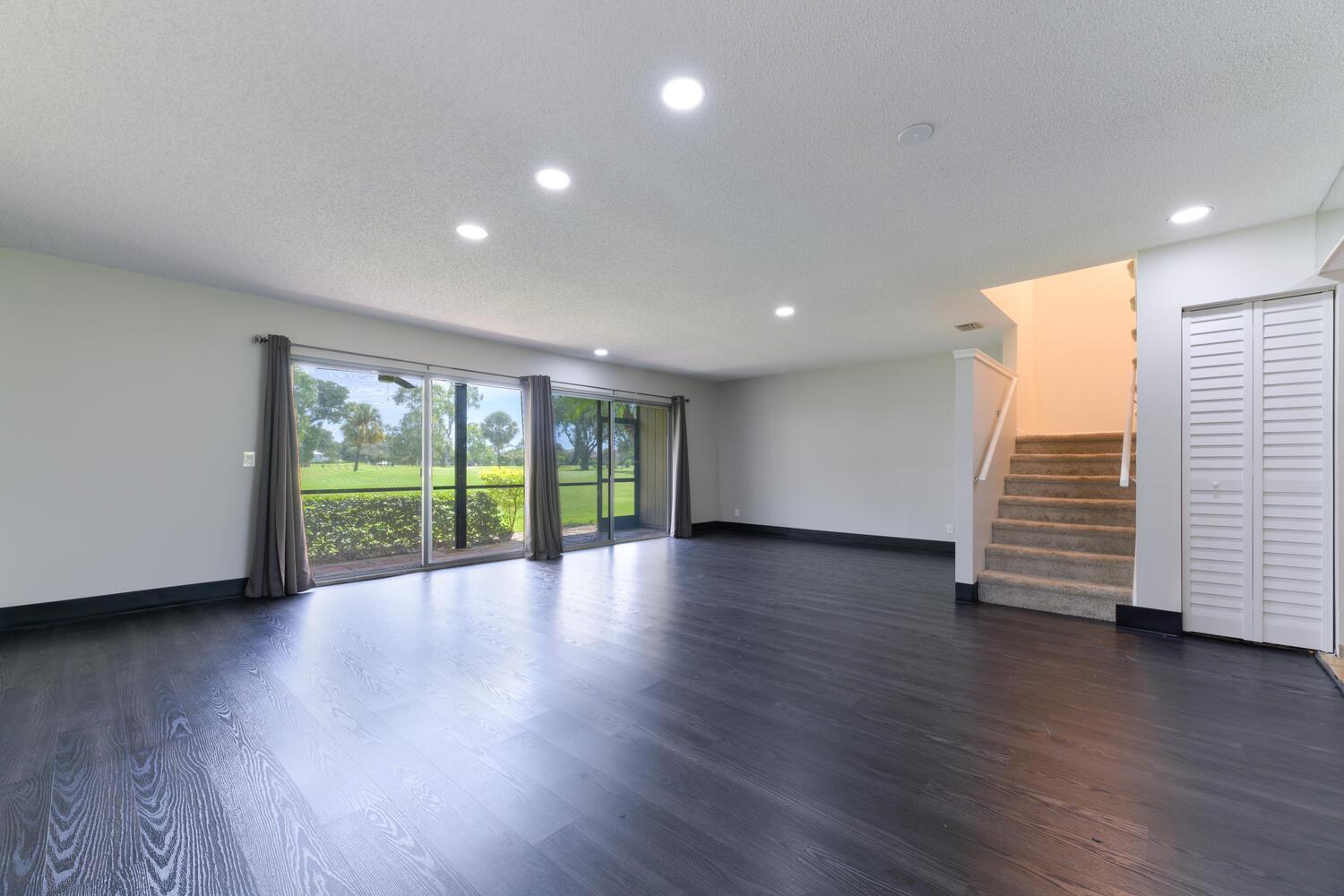 9129 SE Riverfront Terrace Unit: I