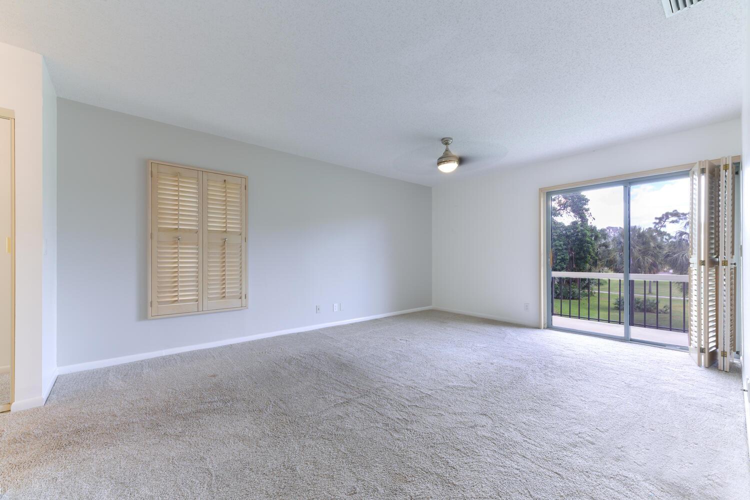 9129 SE Riverfront Terrace Unit: I