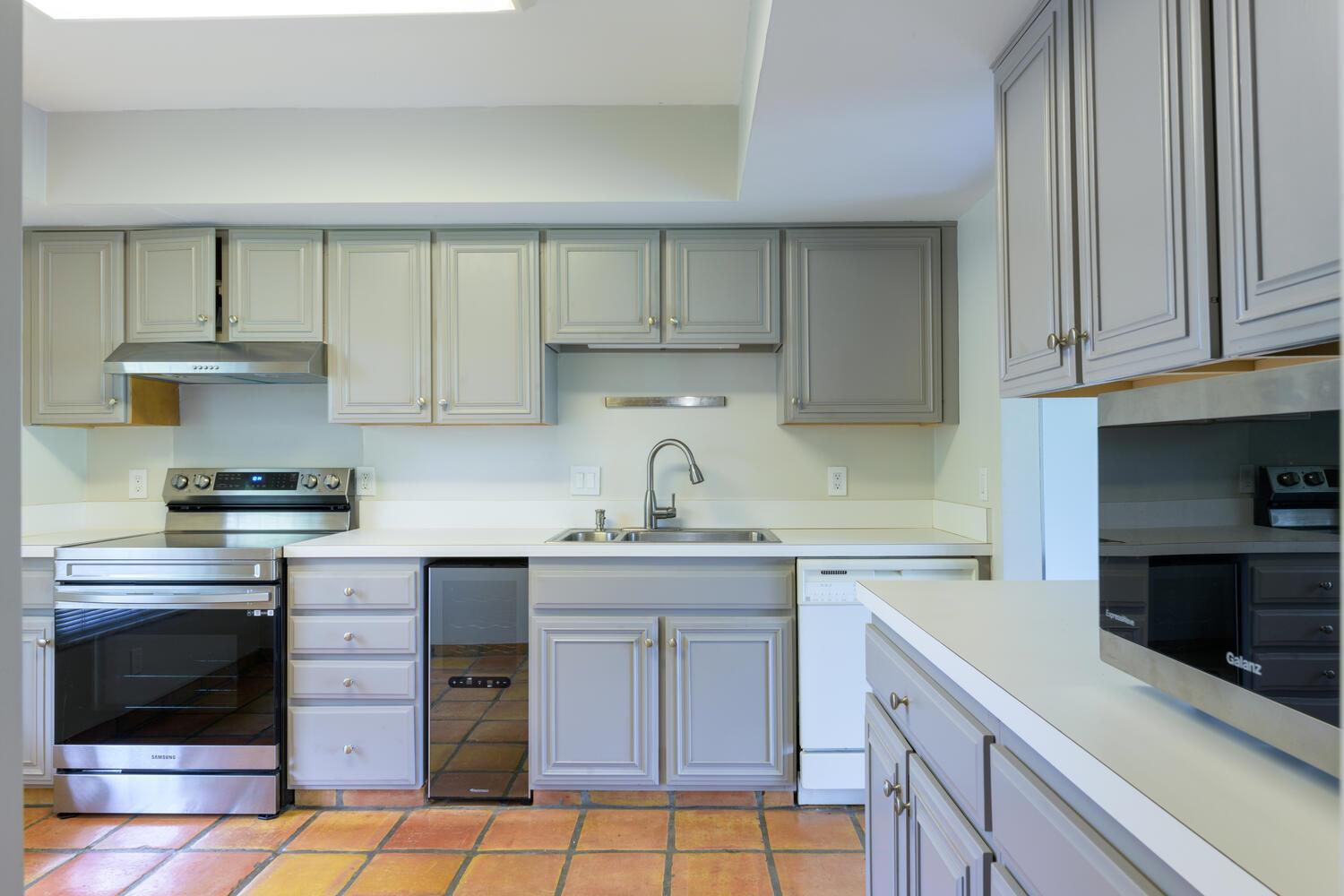 9129 SE Riverfront Terrace Unit: I