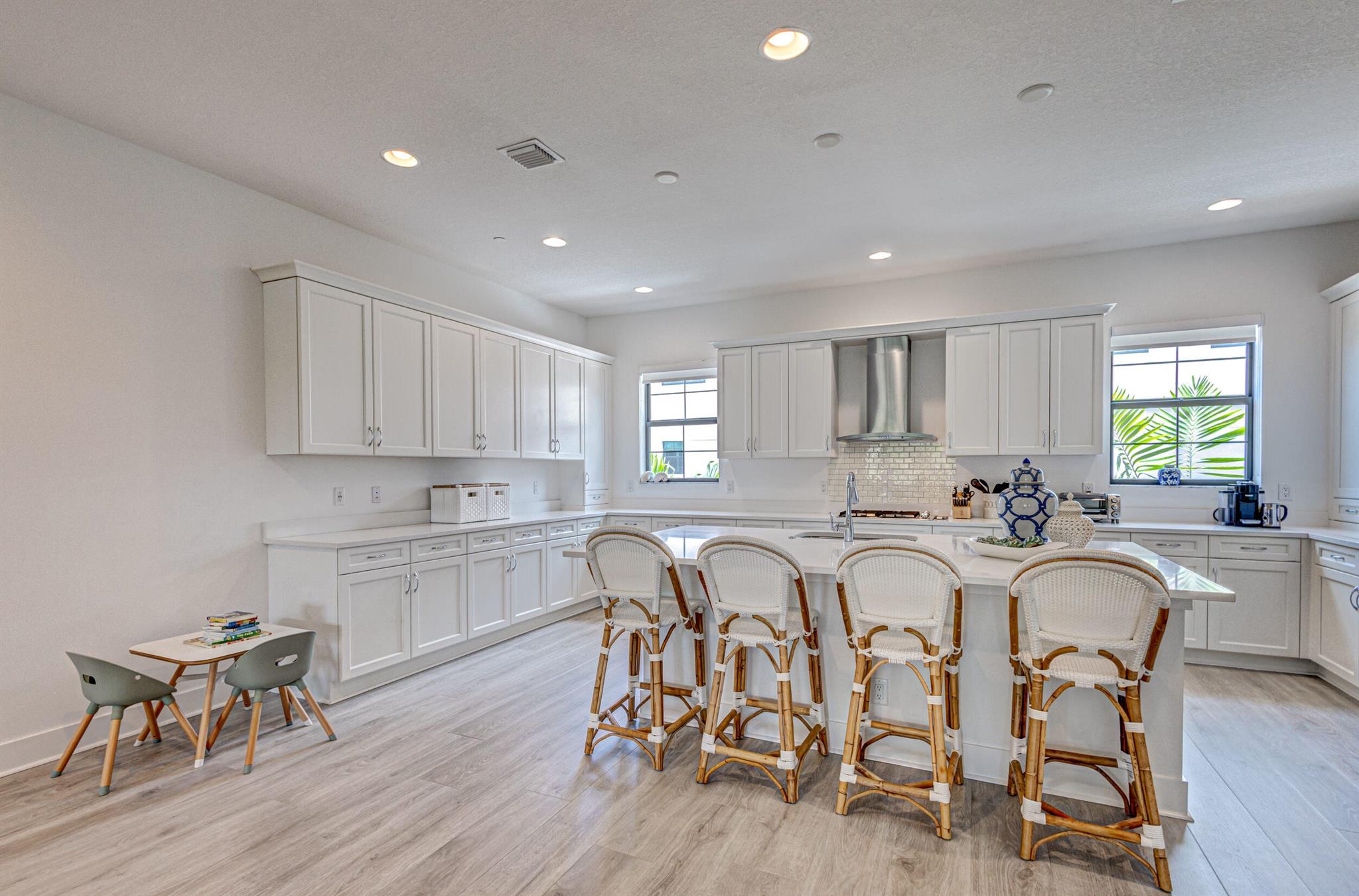 12520 Gross Pointe Drive