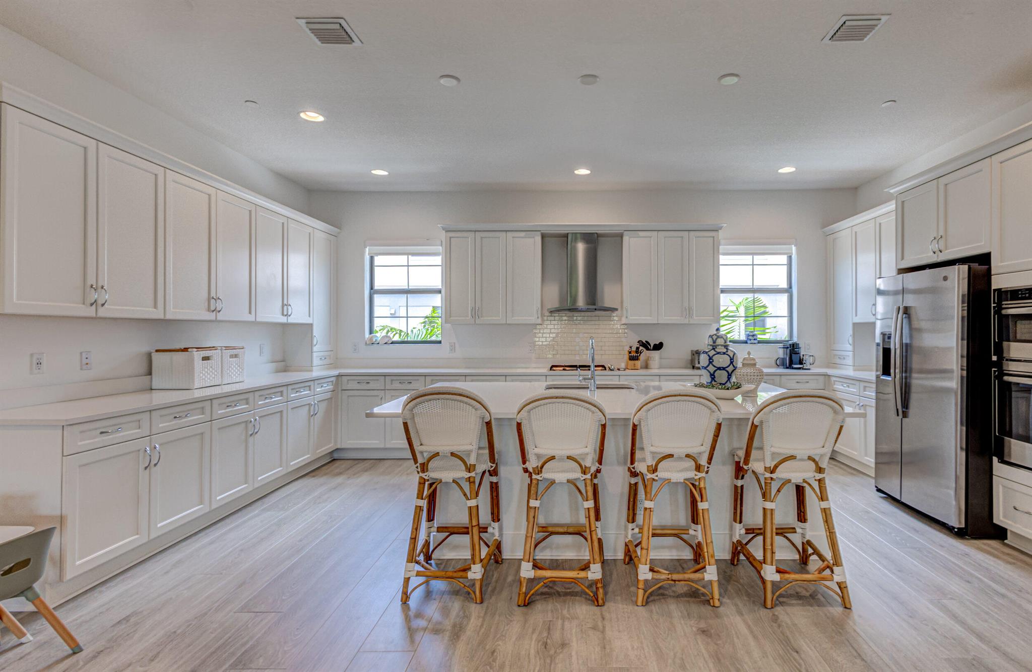 12520 Gross Pointe Drive