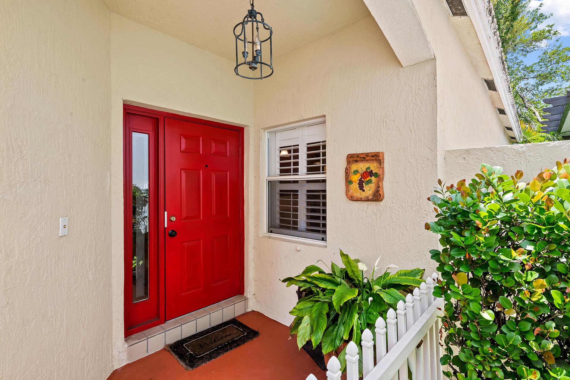 5825 Eagle Cay Lane