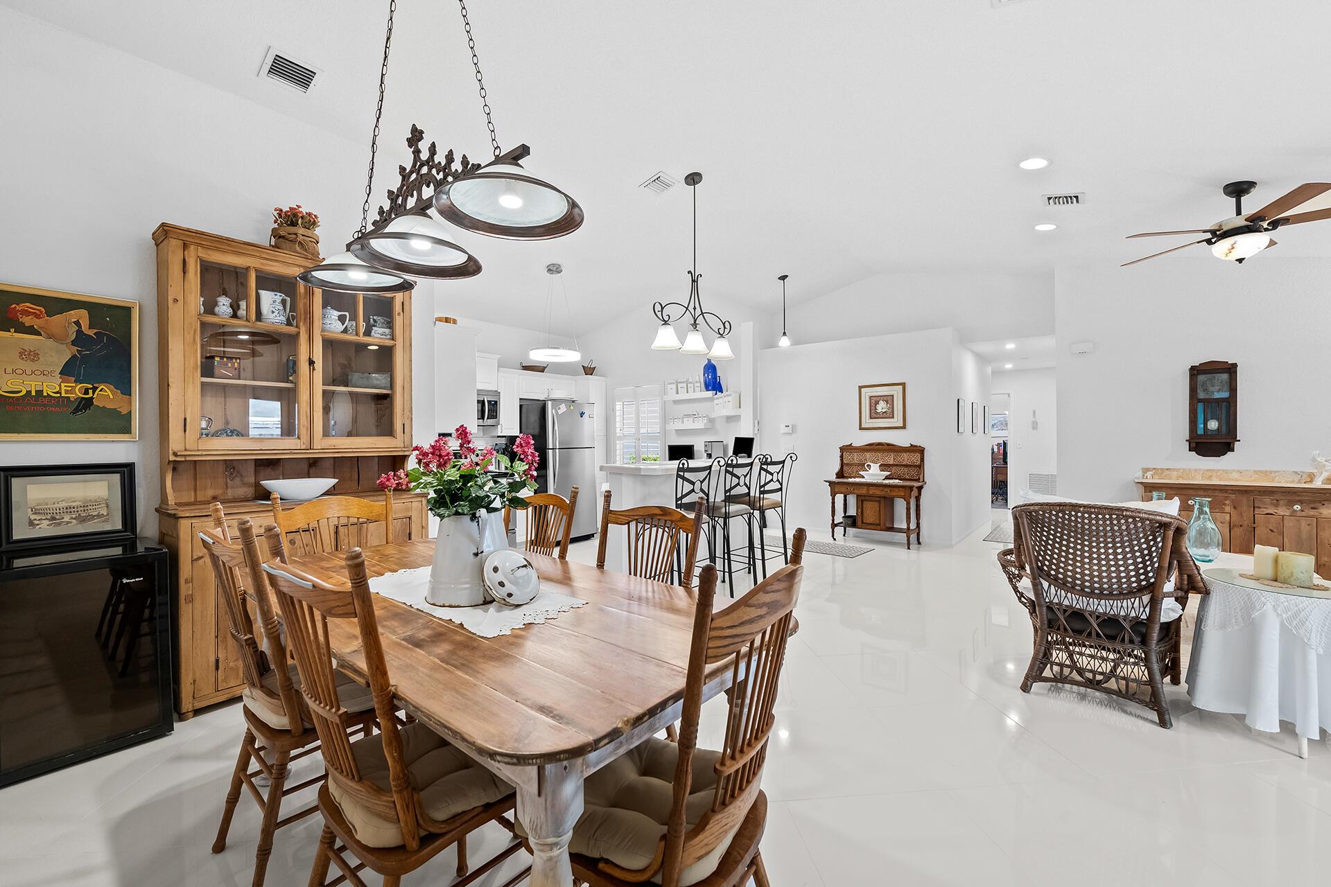 5825 Eagle Cay Lane