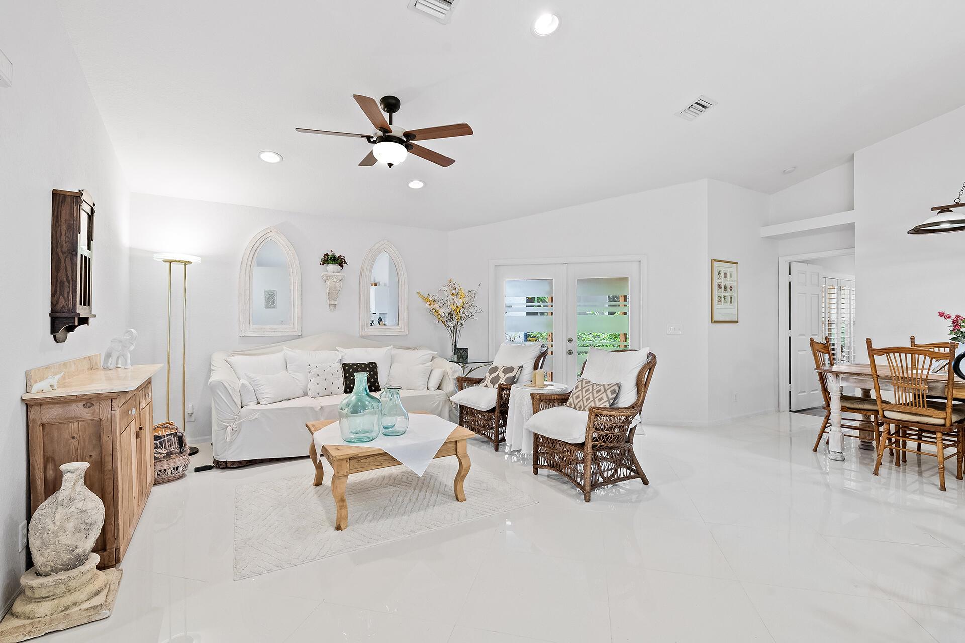 5825 Eagle Cay Lane