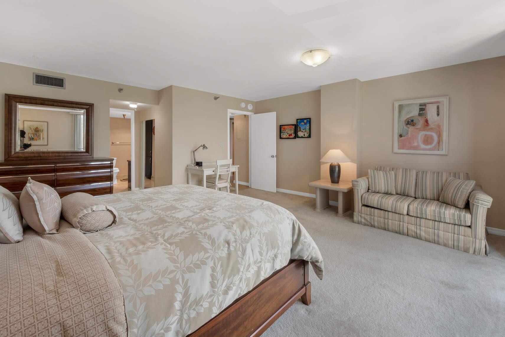 15645 Collins Avenue Unit: 401