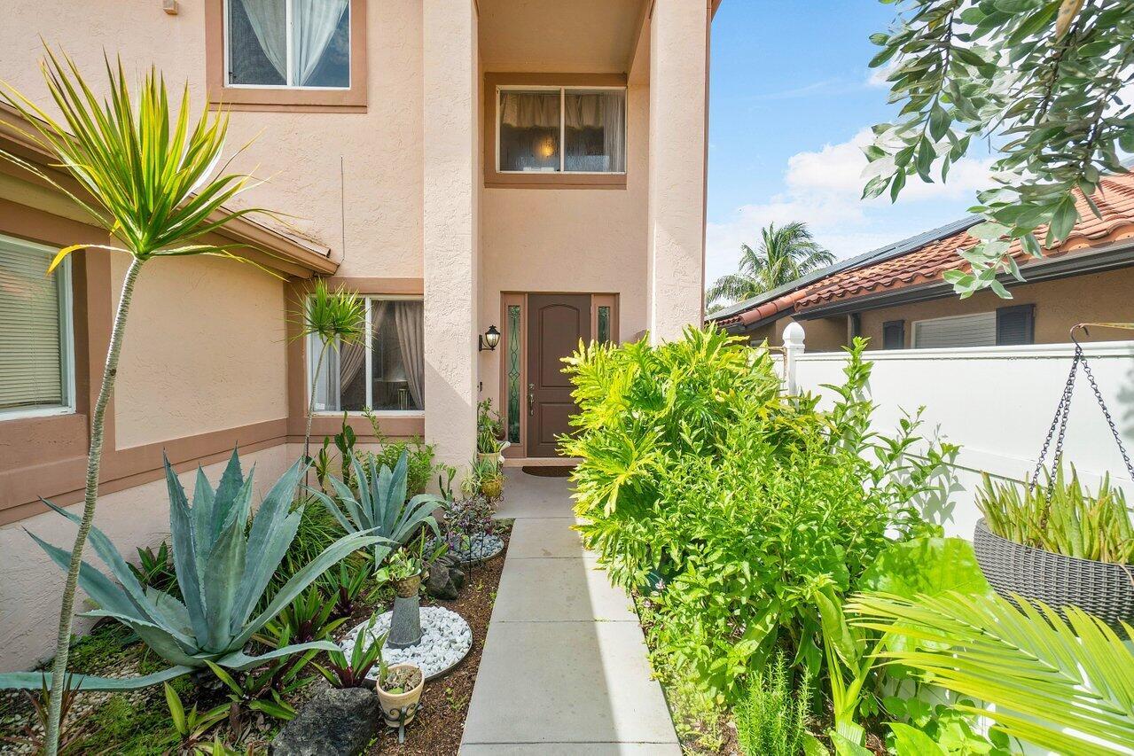 10380 Sunstream Lane