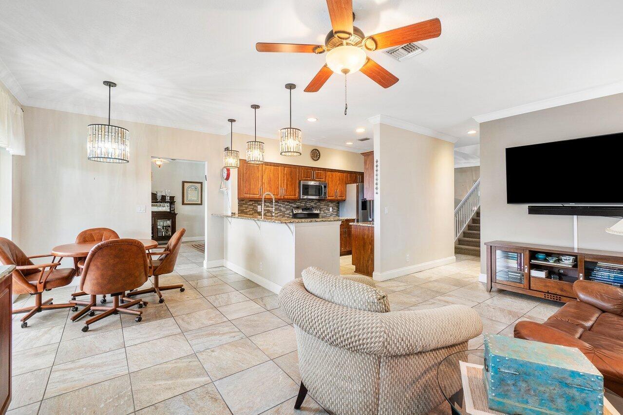10380 Sunstream Lane