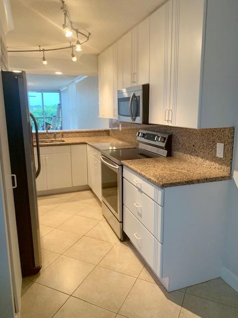 14 Royal Palm Way Unit: 406