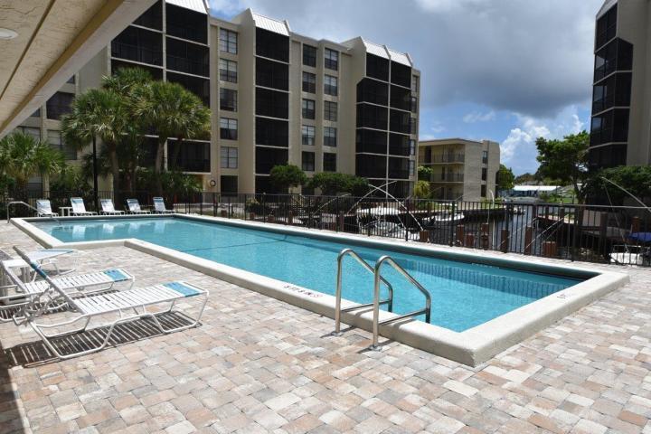 14 Royal Palm Way Unit: 406