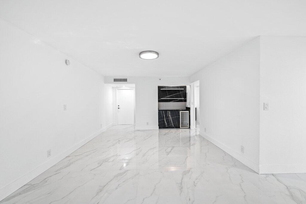 7754 Lakeside Boulevard Unit: 424