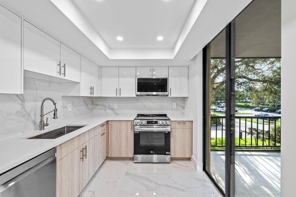 7754 Lakeside Boulevard Unit: 424