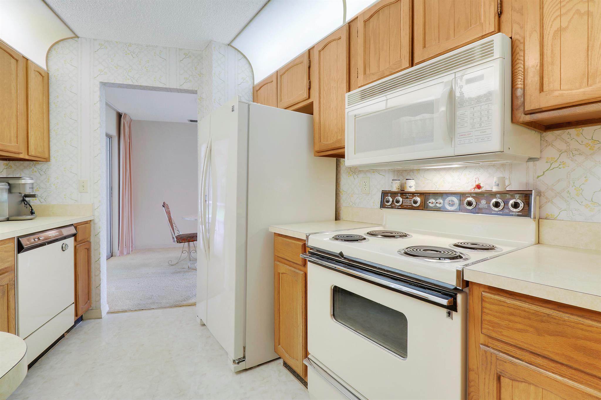 5635 SE Paramount Drive