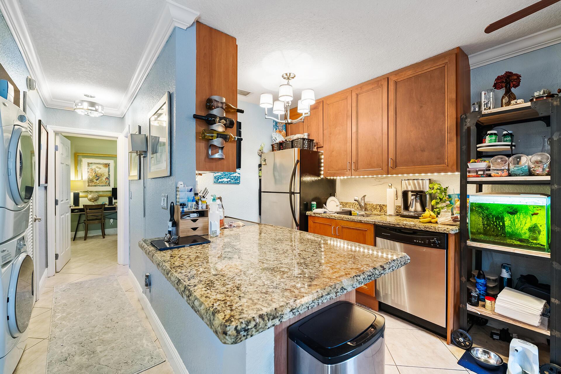 1300 NE 18th Street Unit: 2