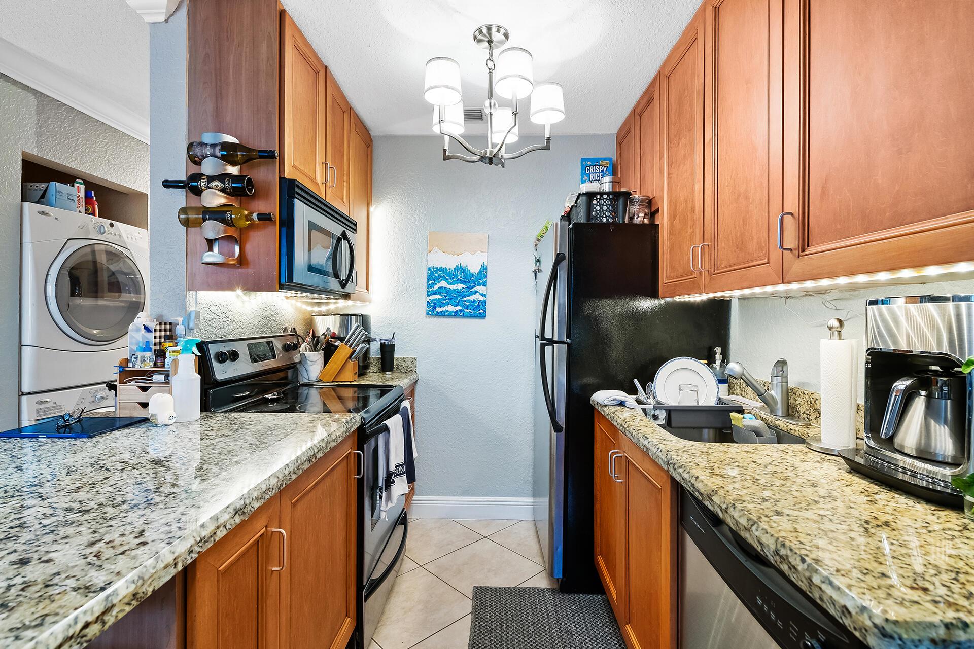1300 NE 18th Street Unit: 2