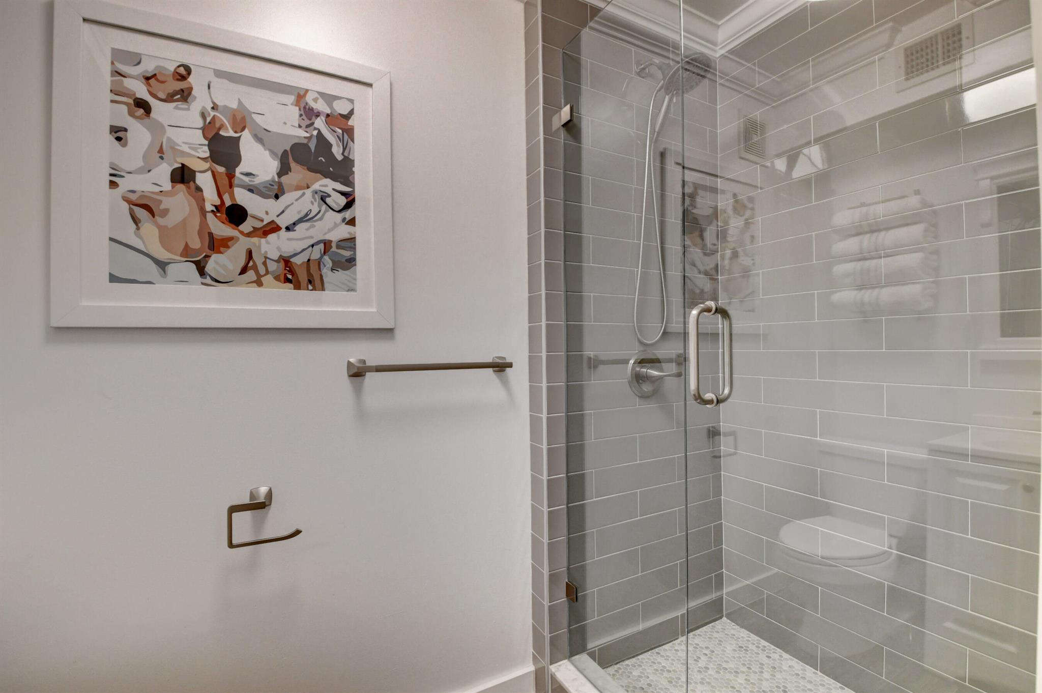 1025 Casuarina Road Unit: 4