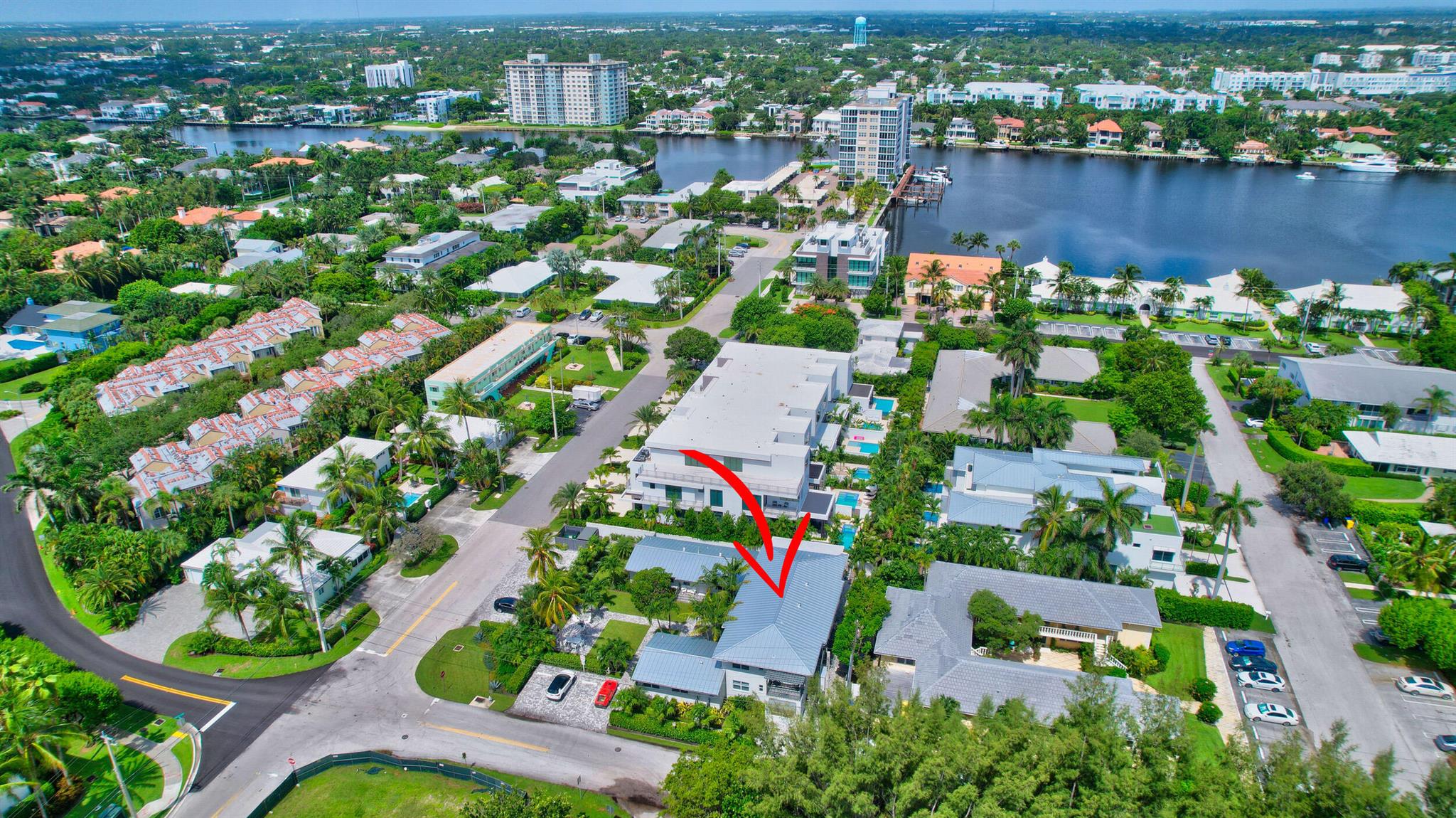 1025 Casuarina Road Unit: 4