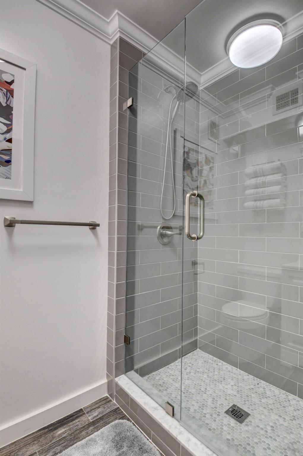 1025 Casuarina Road Unit: 4