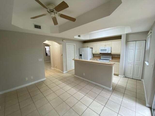 2896 Hidden Hills Road Unit: 1006